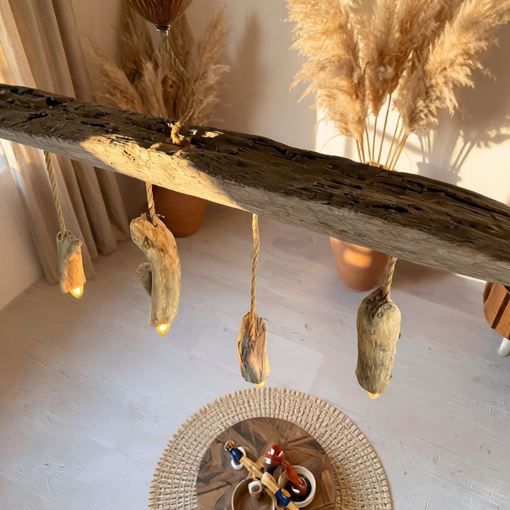 Luminaire en bois flotté et dérivé